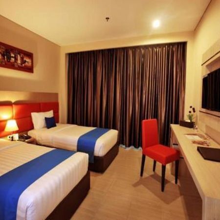 Asoka Luxury Hotel Bandar Lampung Exterior foto