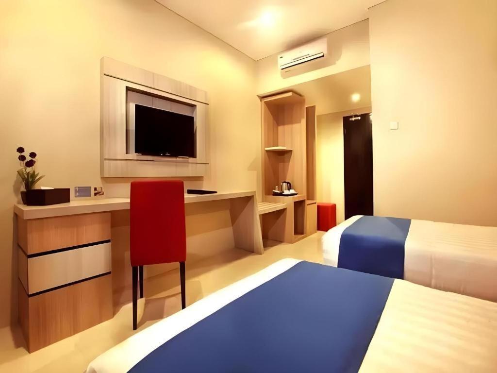 Asoka Luxury Hotel Bandar Lampung Exterior foto